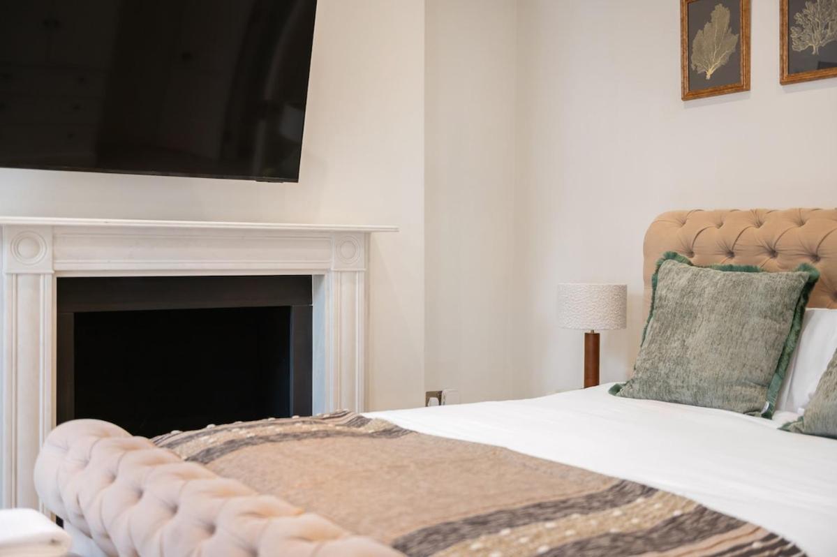 New Stylish 3-bed Pimlico House Near Big Ben Londra