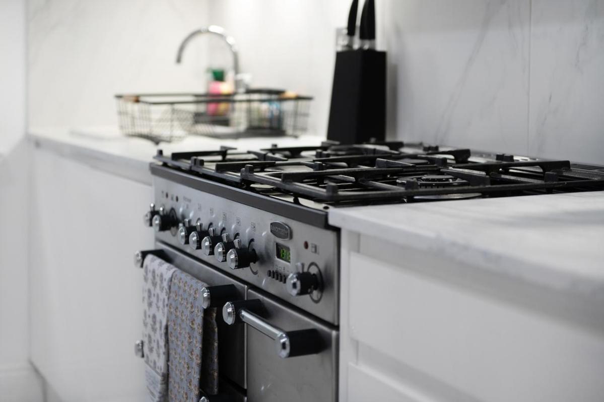 New Stylish 3-bed Pimlico House Near Big Ben Londra