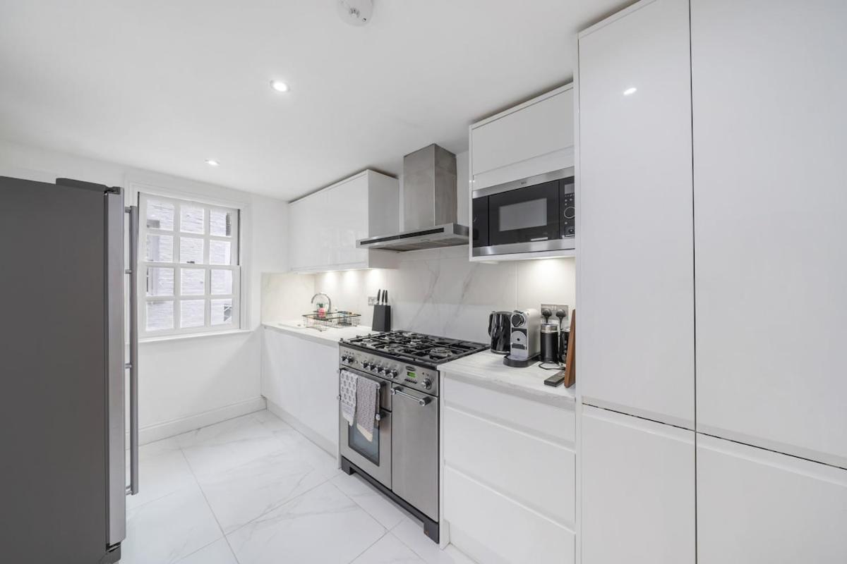 Casa vacanze New Stylish 3-bed Pimlico House Near Big Ben *