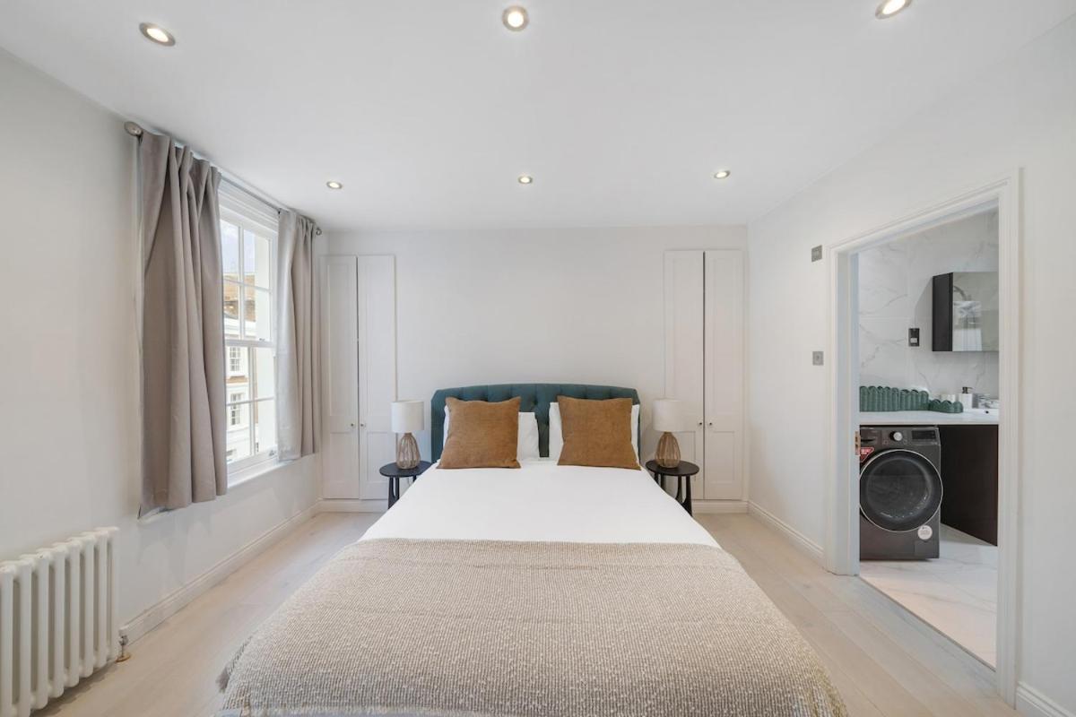 Holiday home New Stylish 3-bed Pimlico House Near Big Ben London